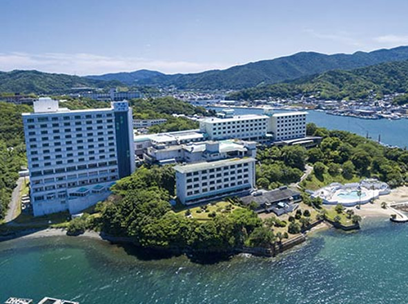 Toba Seaside Hotel