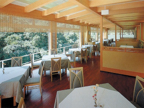 Restaurant/Dining
