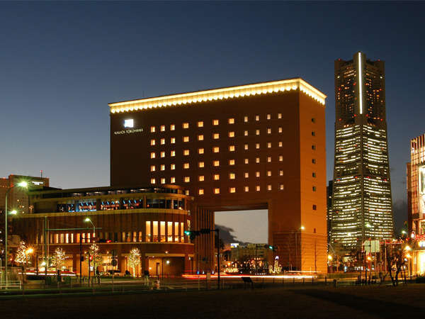 Navios Yokohama