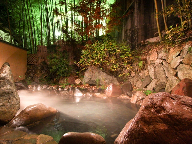 Open-air bath