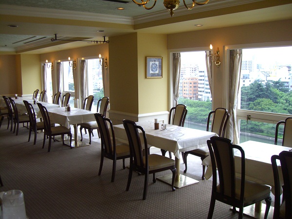 Restaurant/Dining