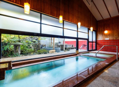 Public Main bath