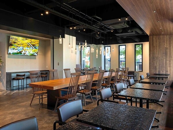 Restaurant/Dining
