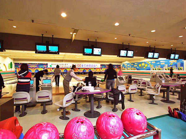 Bowling alley