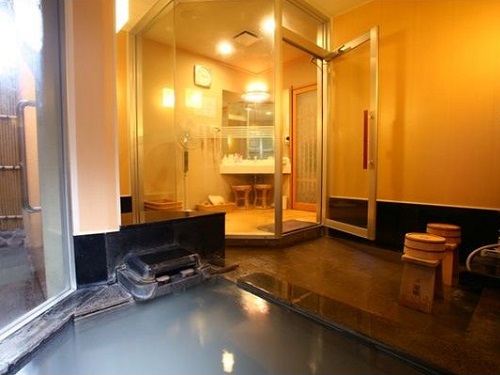 Public Spa（image)