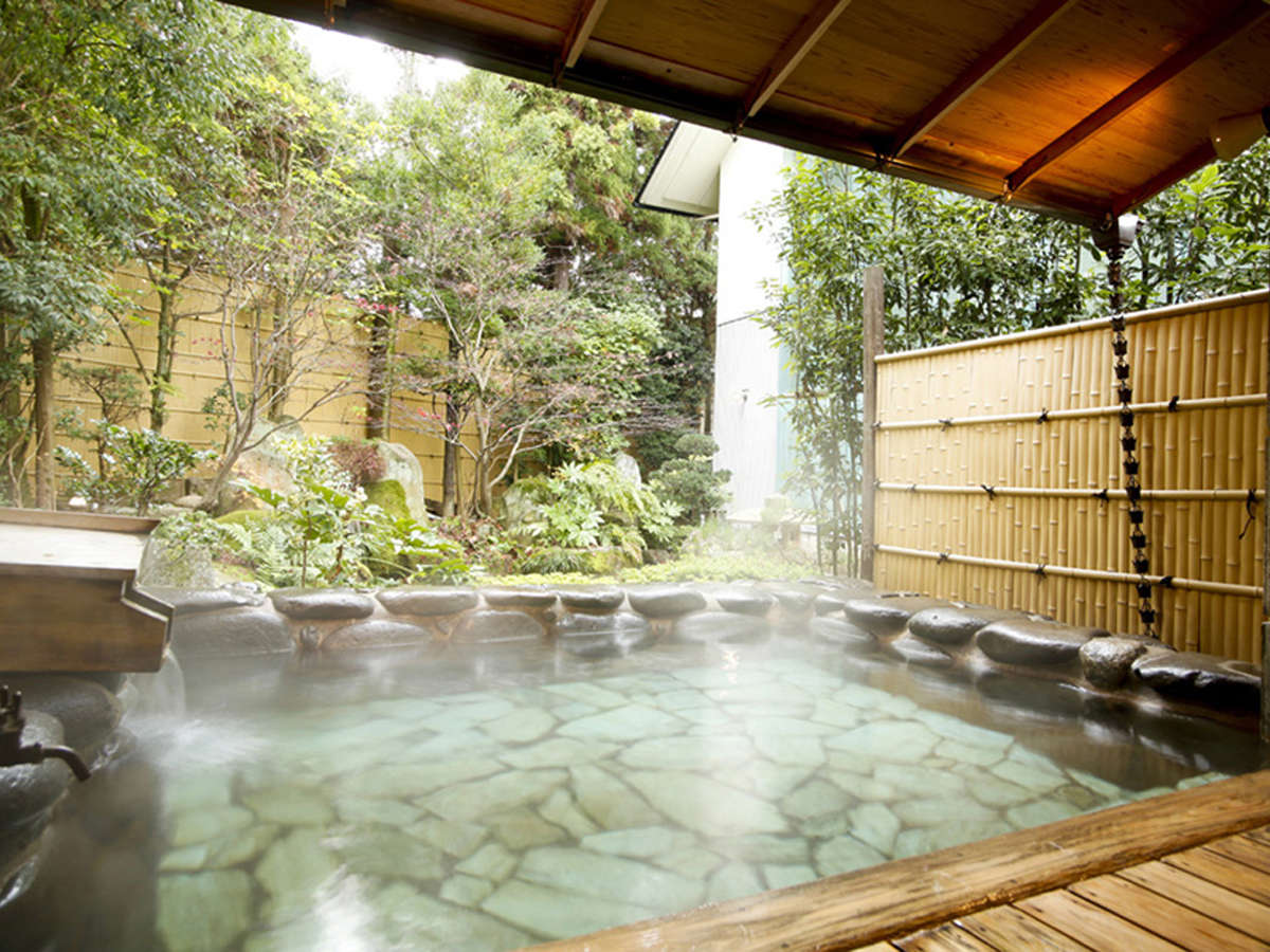 Public Spa(image) Public Spa(image)