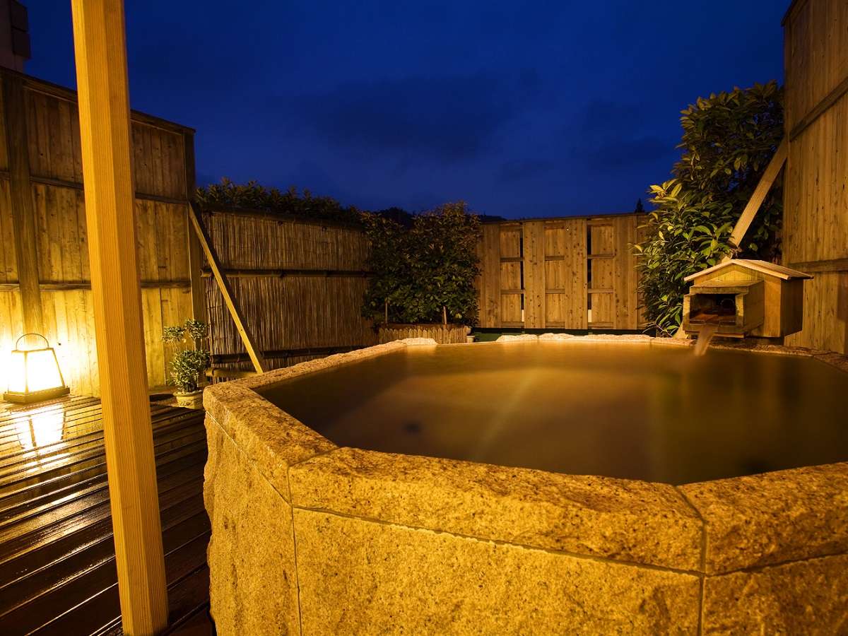 Public Spa（image)