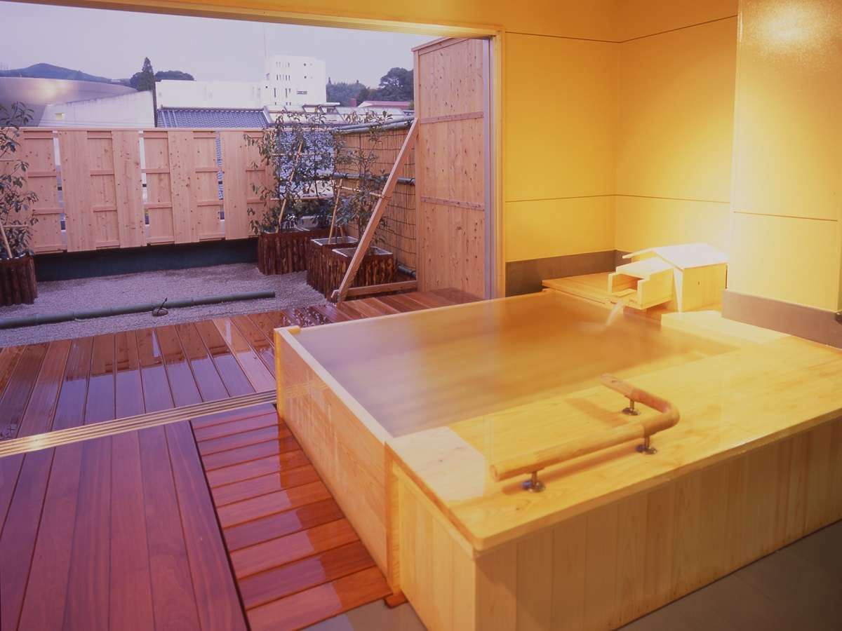 Public Spa（image)
