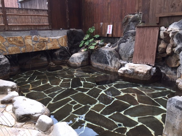 Public open-air bath