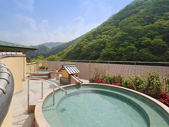 Public Spa（image)
