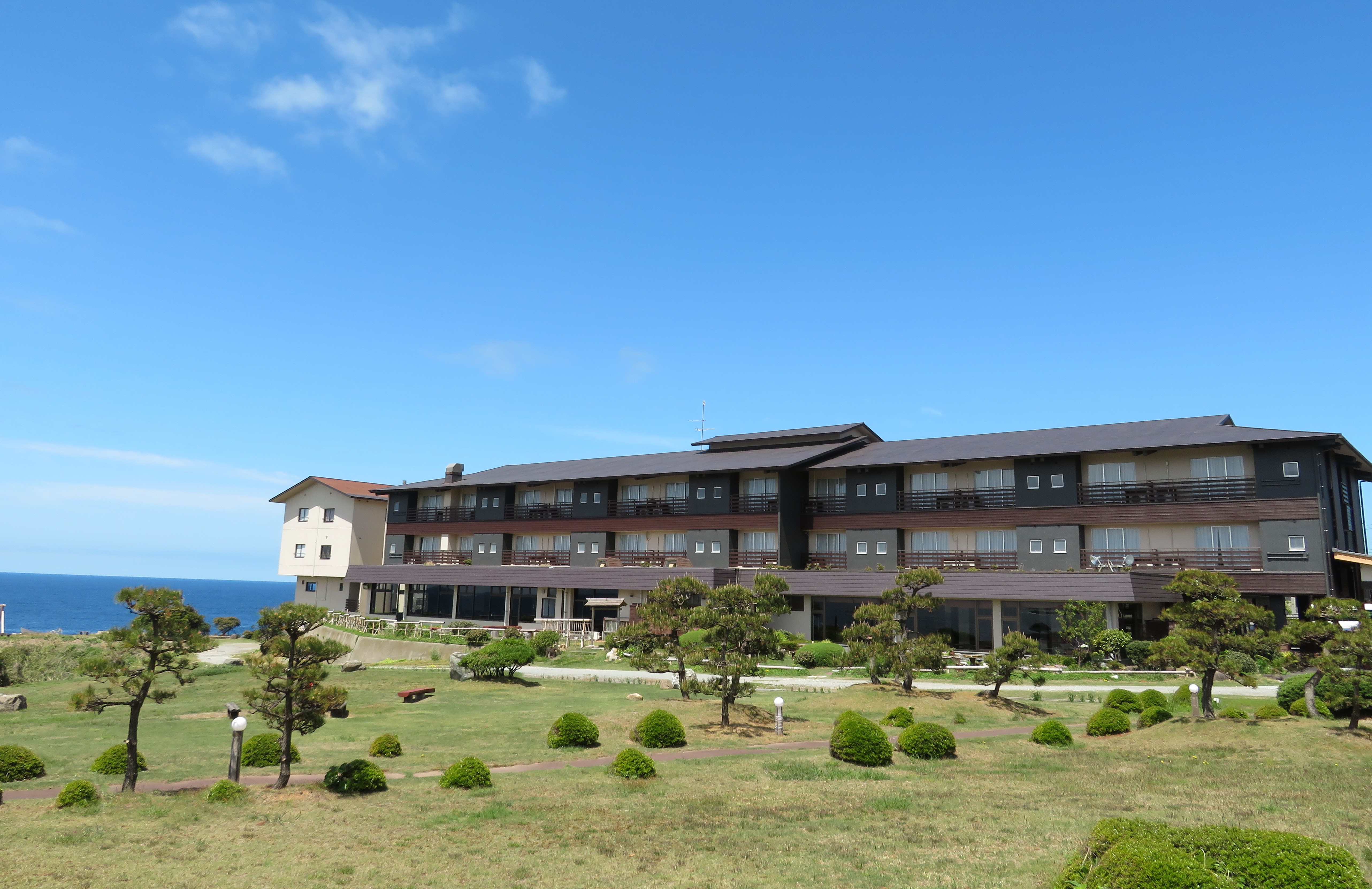 Exterior Exterior