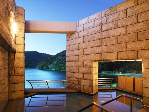 Public Spa（image)