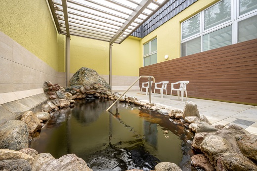 Public Spa（image)