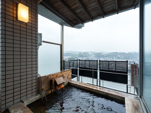 Public Spa（image)