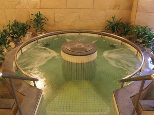 Public Spa（image)