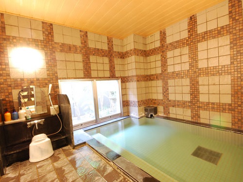 Public Main bath